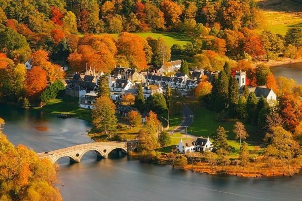 Glencroft A Fairytale Highland Cottage Аберфелди Экстерьер фото
